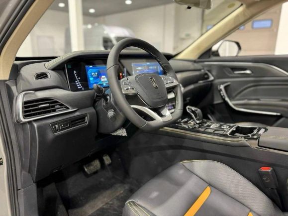 FAW Bestune T77 Luxury (DCT), 1.5 л, Робот, 2025 фото 8
