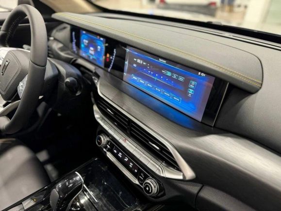 FAW Bestune T77 Luxury (DCT), 1.5 л, Робот, 2025 фото 13