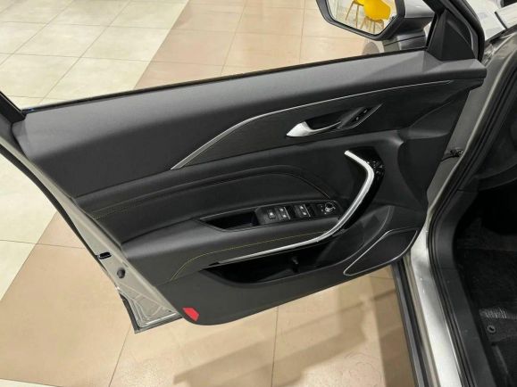 FAW Bestune T77 Luxury (DCT), 1.5 л, Робот, 2025 фото 16