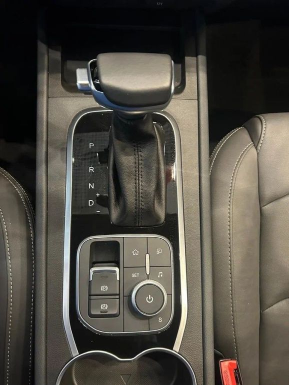 Kaiyi X3 Luxury, 1.5 л, Вариатор, 2025 фото 10