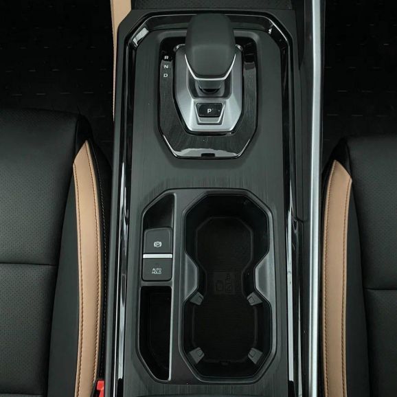 Livan X6 Pro Premium, 1.5 л, Робот, 2024 фото 2