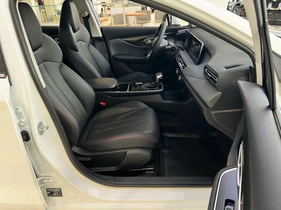 BAIC U5 Plus Honor CNG, 1.5 л, Вариатор, 2024 фото 8