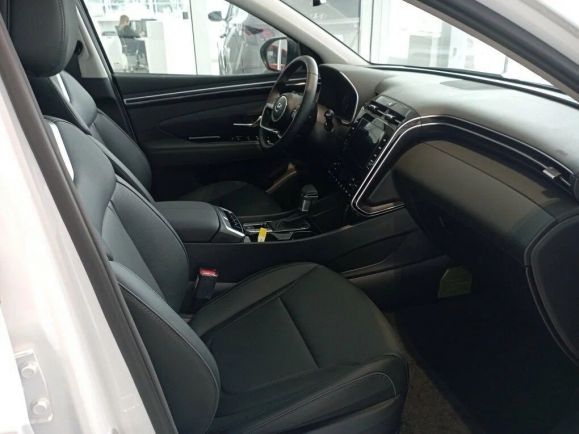 Hyundai Tucson Travel, 2.0 л, АТ, 2024 фото 9