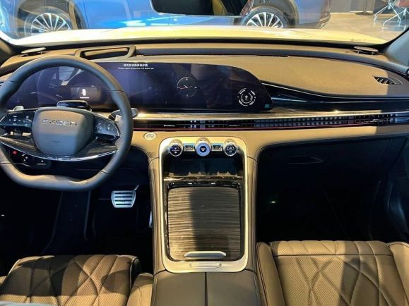 EXEED RX Prestige, 2.0 л, Робот, 2024 фото 1