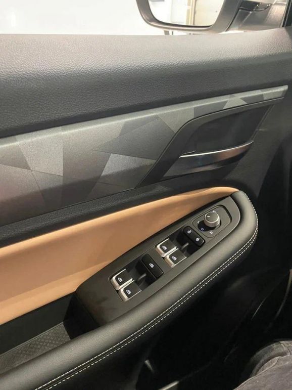 Livan X6 Pro Premium, 1.5 л, Робот, 2024 фото 1