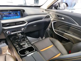 FAW Bestune T77 Luxury (DCT), 1.5 л, Робот, 2025 фото 12