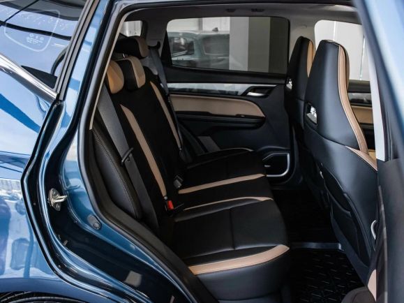 Livan X6 Pro Premium, 1.5 л, Робот, 2024 фото 1