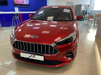 JAC J7 Luxury, 1.5 л, Вариатор, 2024 фото 3