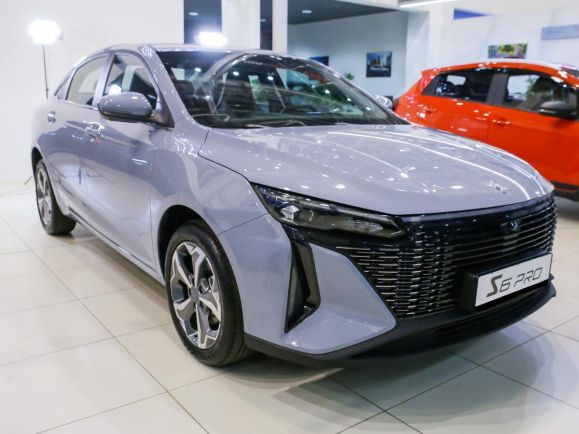 Livan S6 Pro Premium, 1.5 л, Робот, 2024 фото 4