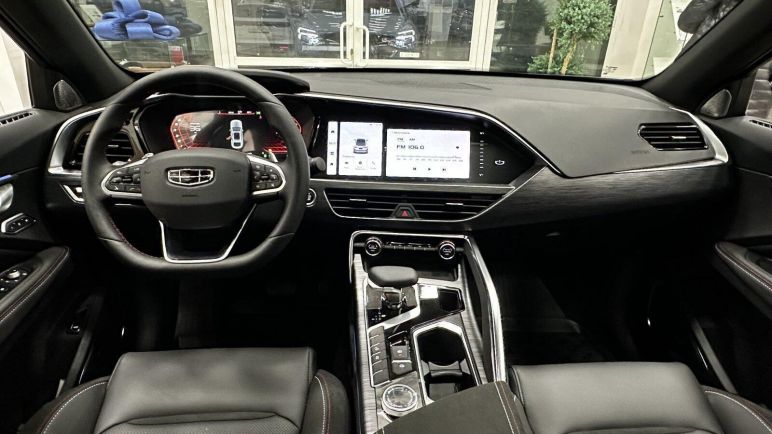 Geely Tugella Flagship, 2.0 л, АТ, 2024 фото 9