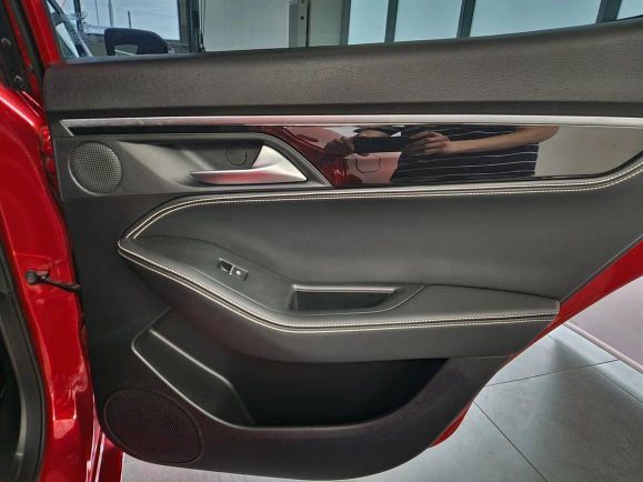 JAC J7 Luxury, 1.5 л, Вариатор, 2024 фото 19