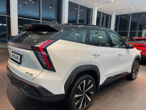 Geely Atlas Flagship, 2.0 л, АТ, 2024 фото 5