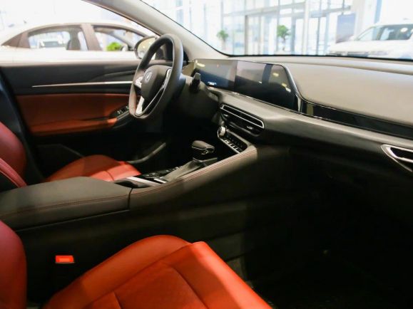 Changan Eado Plus DLX, 1.4 л, Робот, 2024 фото 11