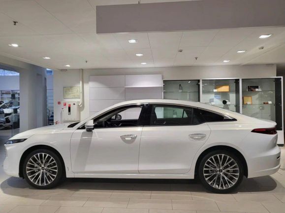 FAW Bestune B70 Prestige, 2.0 л, АТ, 2024 фото 5