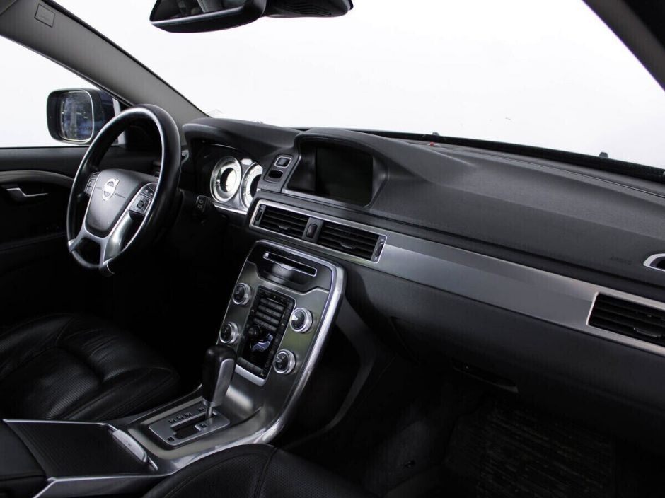 Volvo XC70, 2.4 л, АТ, 2013 фото 2