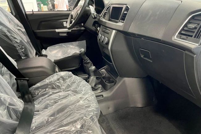 УАЗ Patriot Классик, 2.7 л, МТ, 2024 фото 6