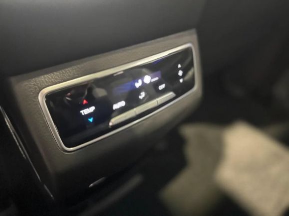 Changan CS95 DLX, 2.0 л, АТ, 2024 фото 12