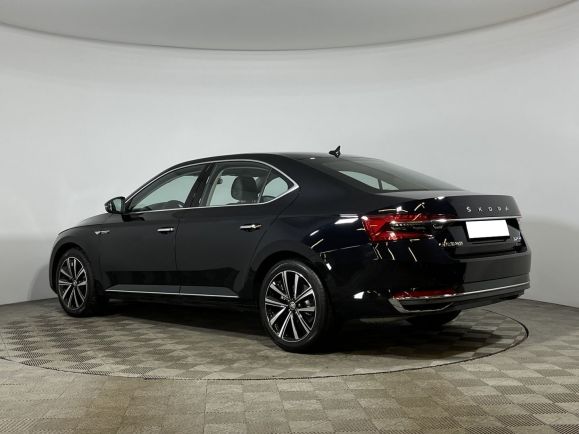 Skoda Superb Luxury, 2.0 л, Робот, 2024 фото 5