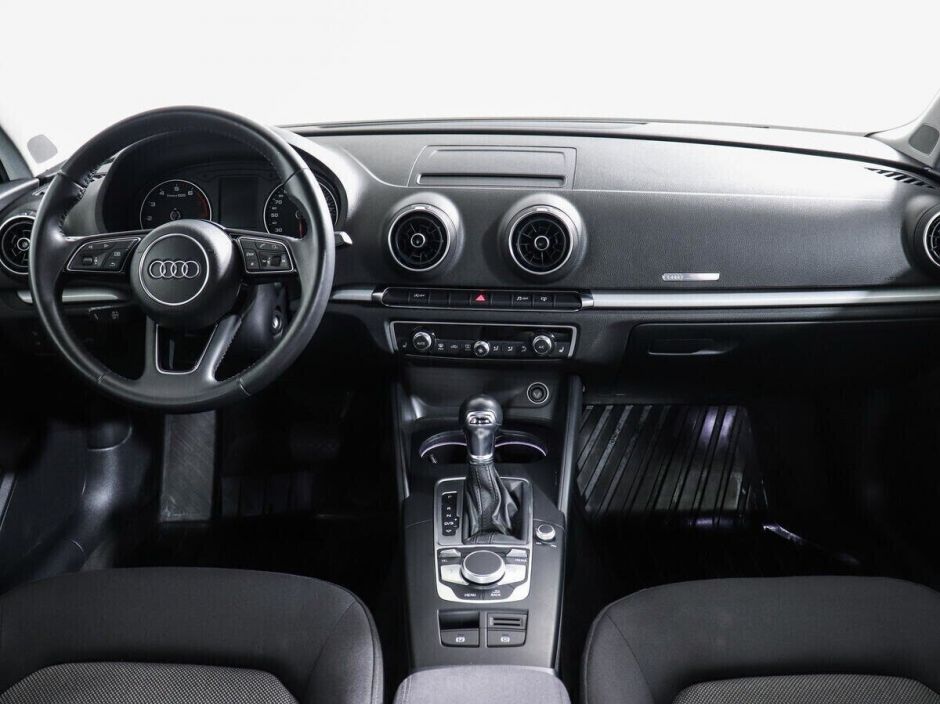 Audi A3, 1.5 л, Робот, 2018 фото 12