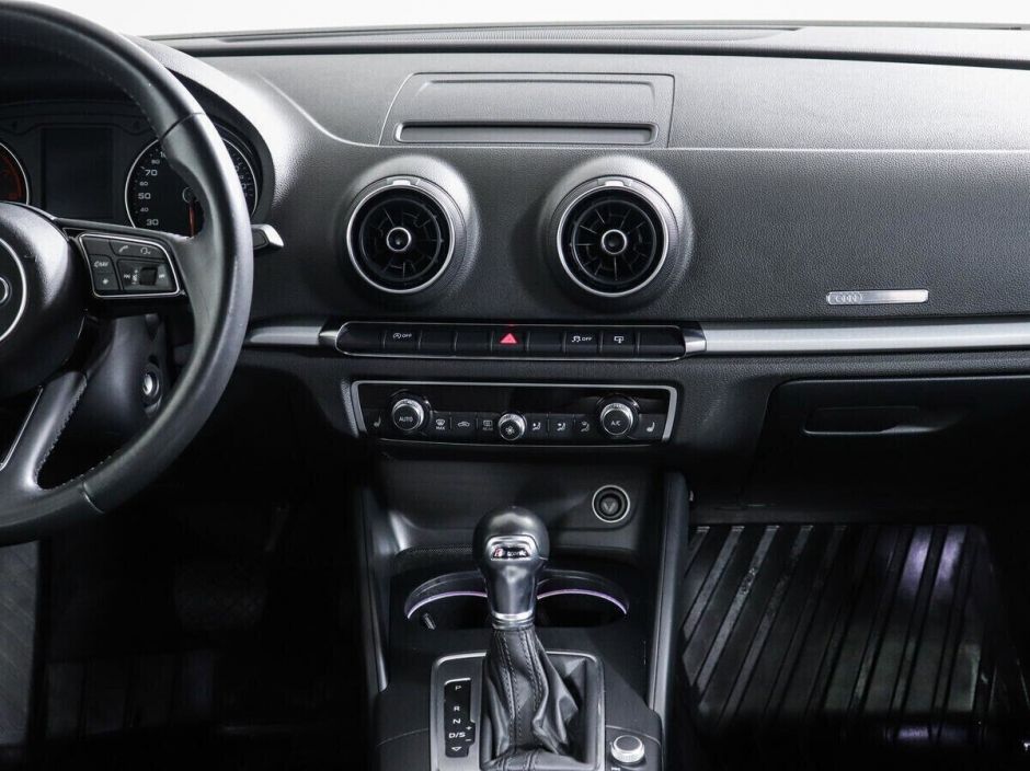 Audi A3, 1.5 л, Робот, 2018 фото 13