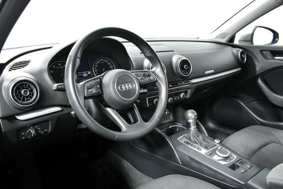Audi A3, 1.5 л, Робот, 2018 фото 11