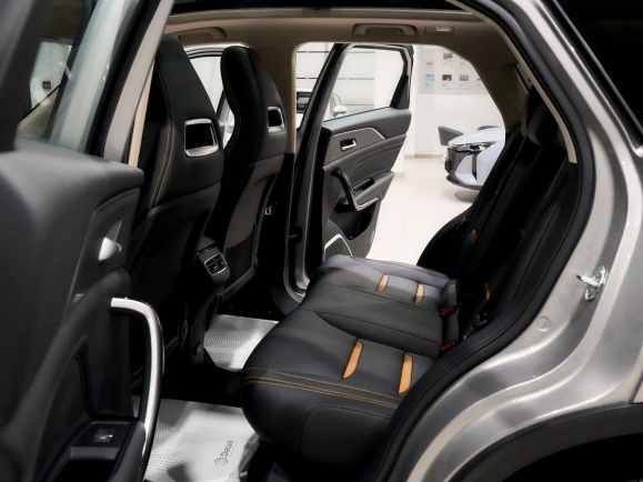 FAW Bestune T77 Luxury (DCT), 1.5 л, Робот, 2025 фото 8