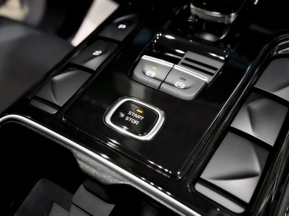 FAW Bestune T77 Luxury (DCT), 1.5 л, Робот, 2025 фото 12