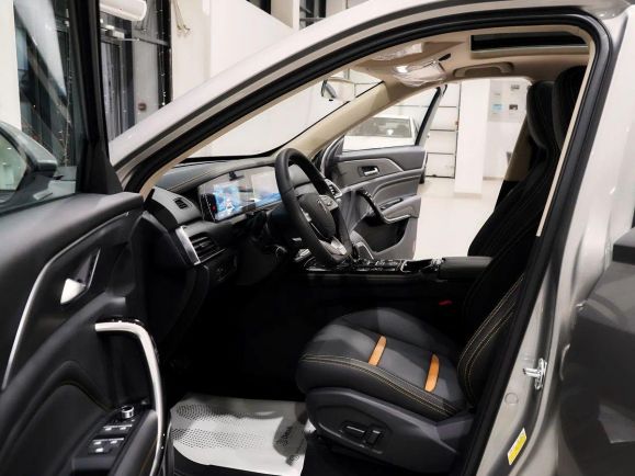 FAW Bestune T77 Luxury (DCT), 1.5 л, Робот, 2025 фото 1