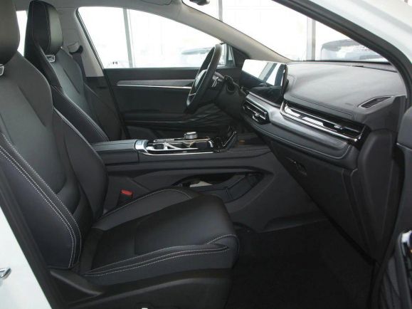 JAC JS6 Luxury, 1.5 л, Робот, 2024 фото 11