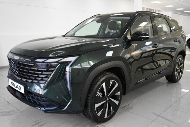 Geely Atlas Flagship, 2.0 л, АТ, 2024 фото 3