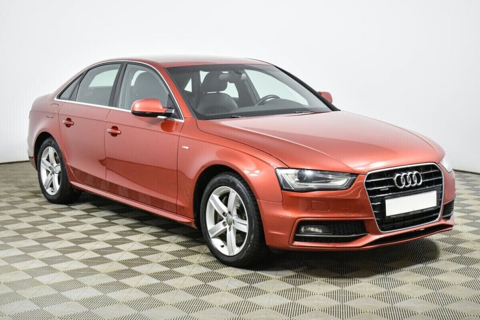 Audi A4, 2.0 л, Робот, 2013 фото 5