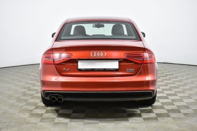 Audi A4, 2.0 л, РКПП, 2013 фото 8