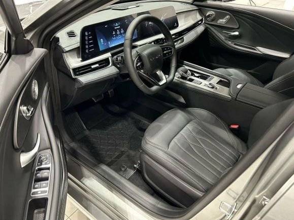 Chery Arrizo 8 Ultimate, 1.6 л, Робот, 2024 фото 10