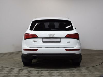 Audi Q5, 2.0 л, РКПП, 2012 фото 8