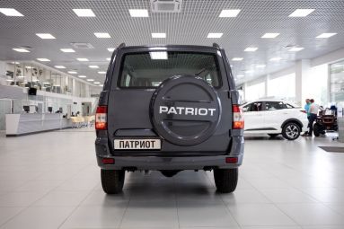 УАЗ Patriot Классик, 2.7 л, МТ, 2024 фото 6
