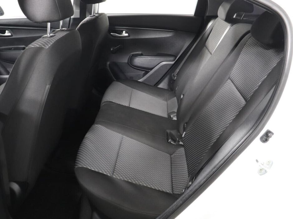 Kia Rio, 1.4 л, АТ, 2019 фото 1