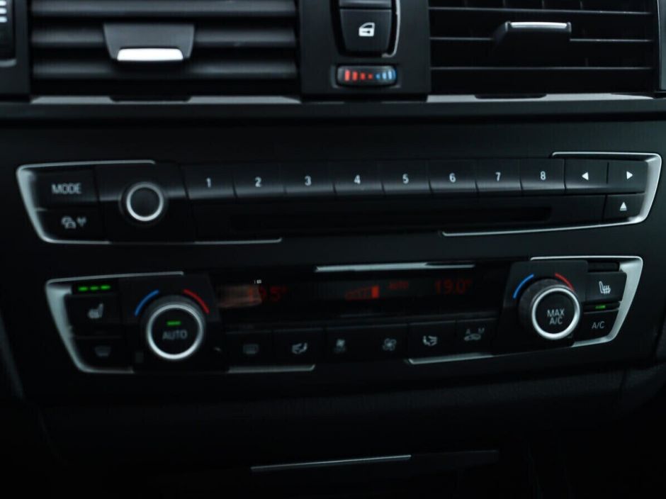 BMW 2 серии, 2.0 л, АТ, 2014 фото 13