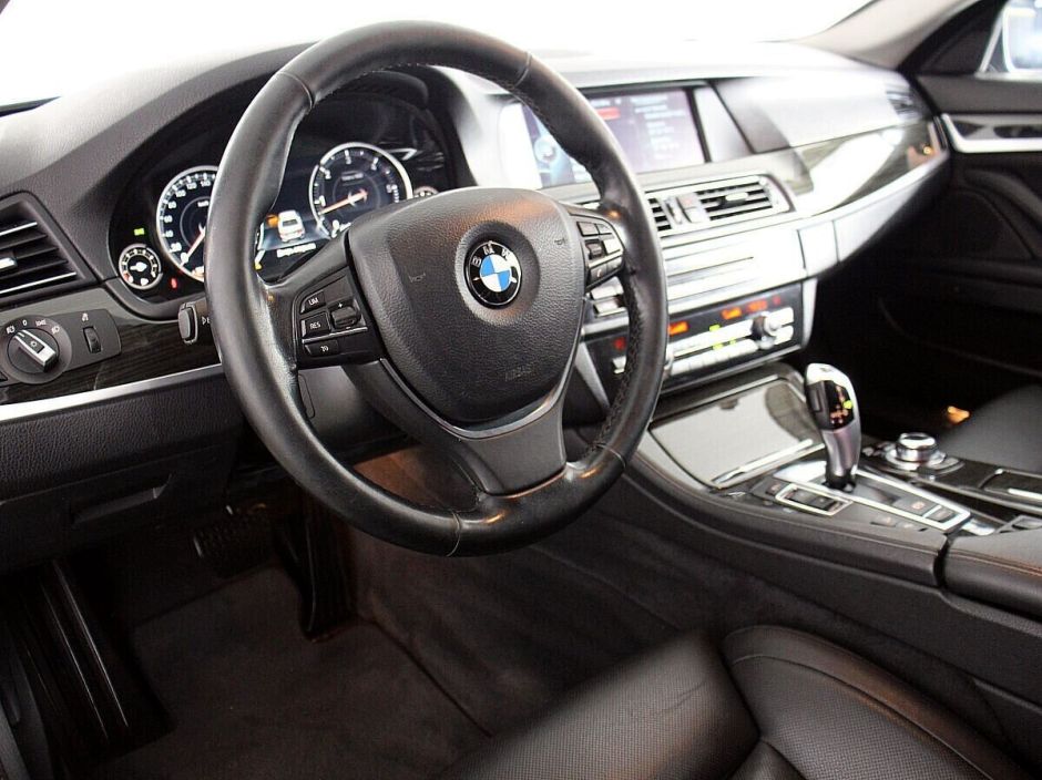 BMW 5 серии, 3.0 л, АТ, 2013 фото 7