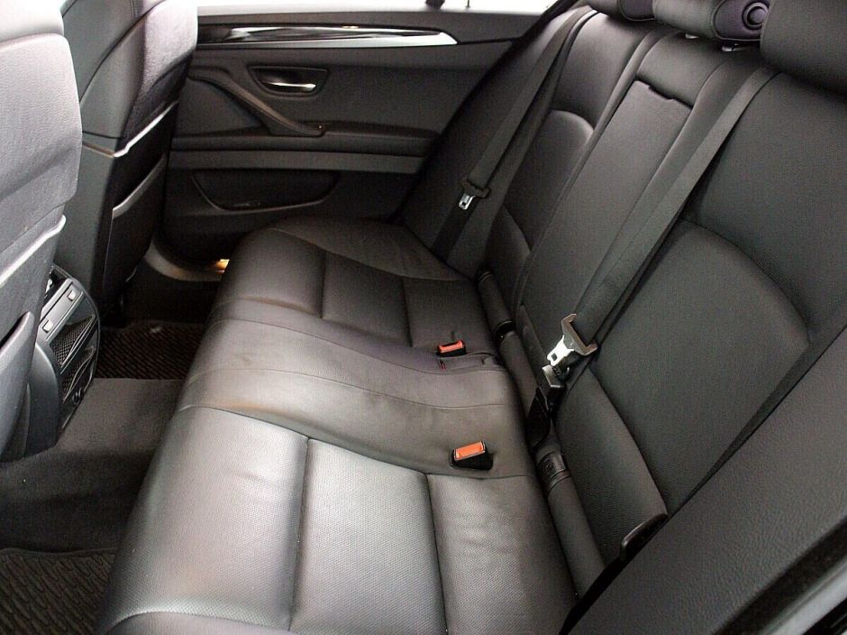 BMW 5 серии, 3.0 л, АТ, 2013 фото 1