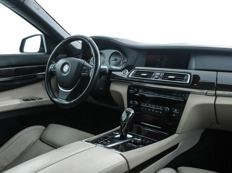 BMW 7 серии, 4.4 л, АТ, 2010 фото 9