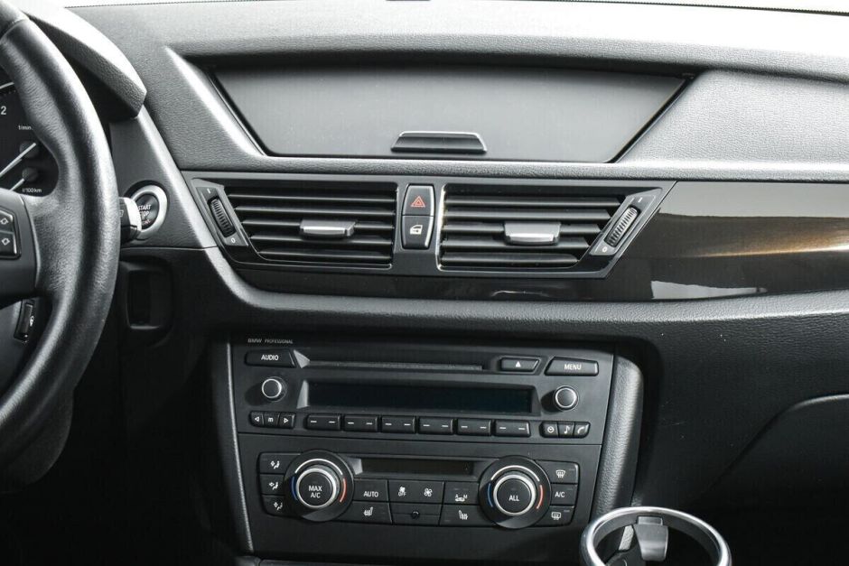 BMW X1, 2.0 л, АТ, 2015 фото 9