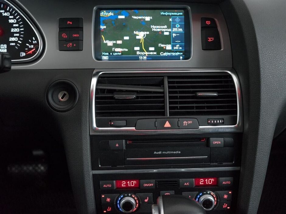 Audi Q7, 3.0 л, АТ, 2010 фото 12