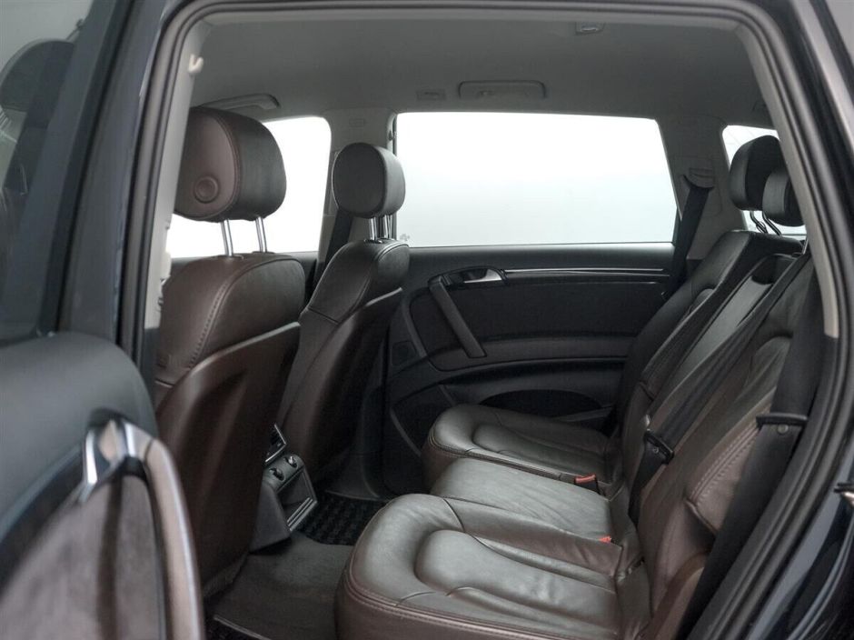 Audi Q7, 3.0 л, АТ, 2010 фото 1
