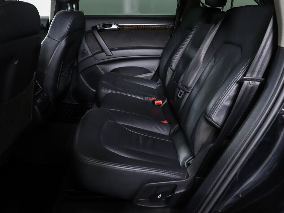 Audi Q7, 3.0 л, АТ, 2012 фото 1