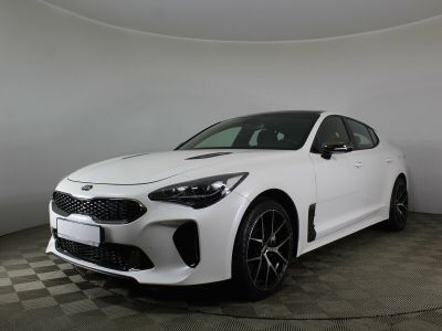 Kia Stinger, 2.0 л, АКПП, 2018 фото 3