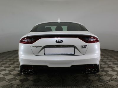 Kia Stinger, 2.0 л, АКПП, 2018 фото 8