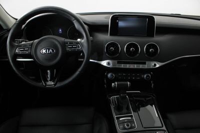 Kia Stinger, 2.0 л, АКПП, 2019 фото 9