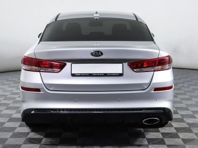 Kia Optima, 2.0 л, АКПП, 2018 фото 8