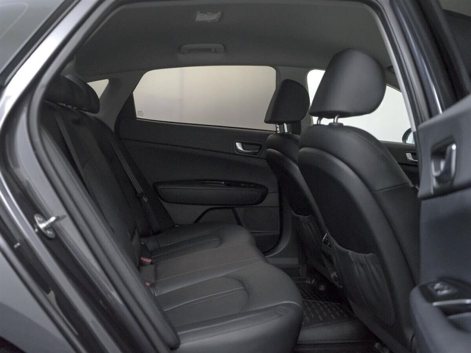 Kia Optima, 2.0 л, АТ, 2018 фото 1