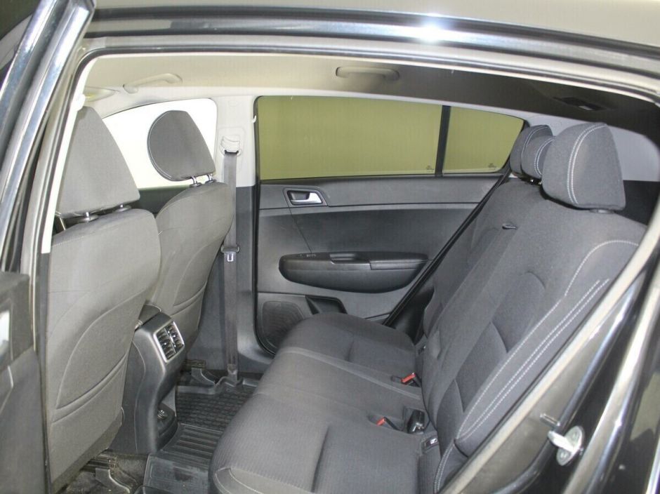 Kia Sportage, 2.0 л, АТ, 2016 фото 1